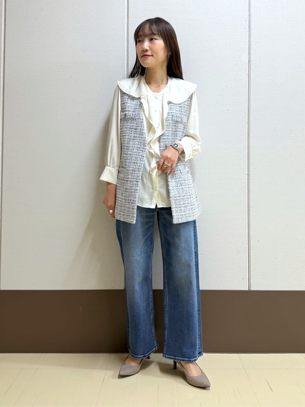 mamiさんの「INDIVI｜【洗える】ラッフルサテンブラウス」を使ったコーディネート