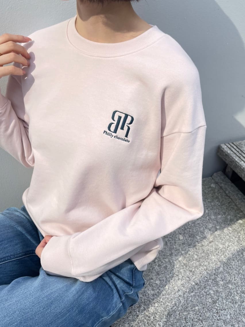 NATSUMIさんの「grove｜【コラボITEM】Philly Chocolate 裏毛プルオーバー」を使ったコーディネート
