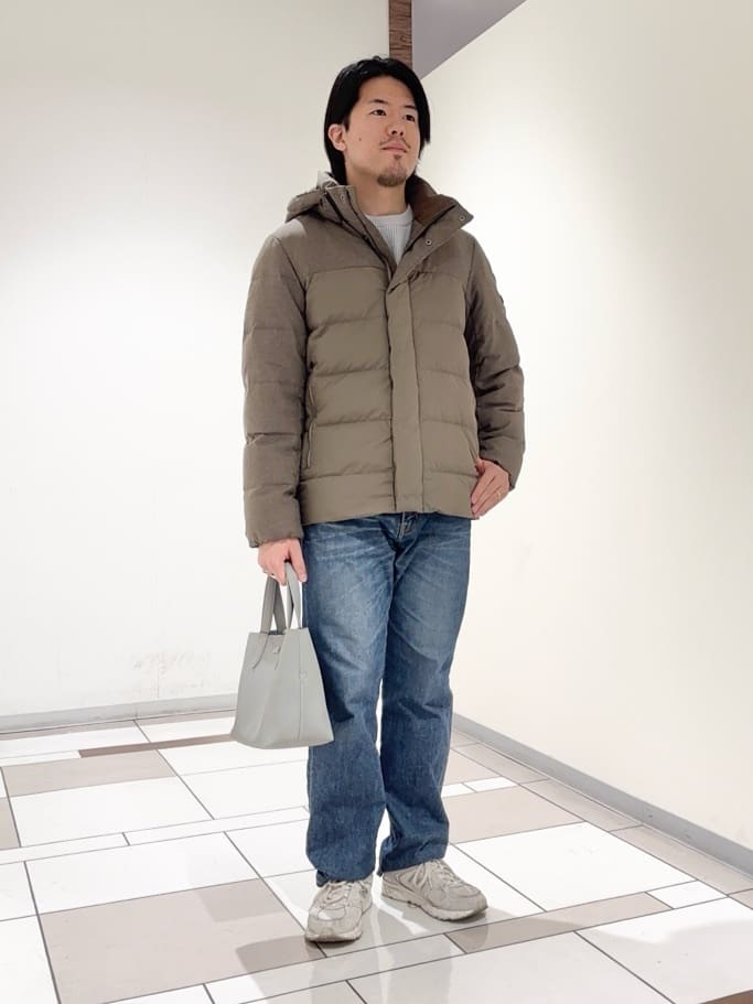 及川さんの「TAKEO KIKUCHI｜カラーコンビ ダウンブルゾン」を使ったコーディネート