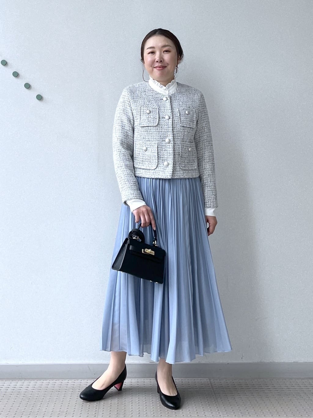 Soeさんの「DRESSTERIOR｜【ウォッシャブル/通勤】スタンドフリル ブラウス」を使ったコーディネート