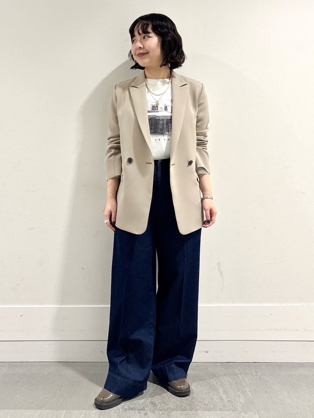 モエカさんの「UNTITLED｜◆【洗える/ストレッチ性】ダブルブレストジャケット」を使ったコーディネート