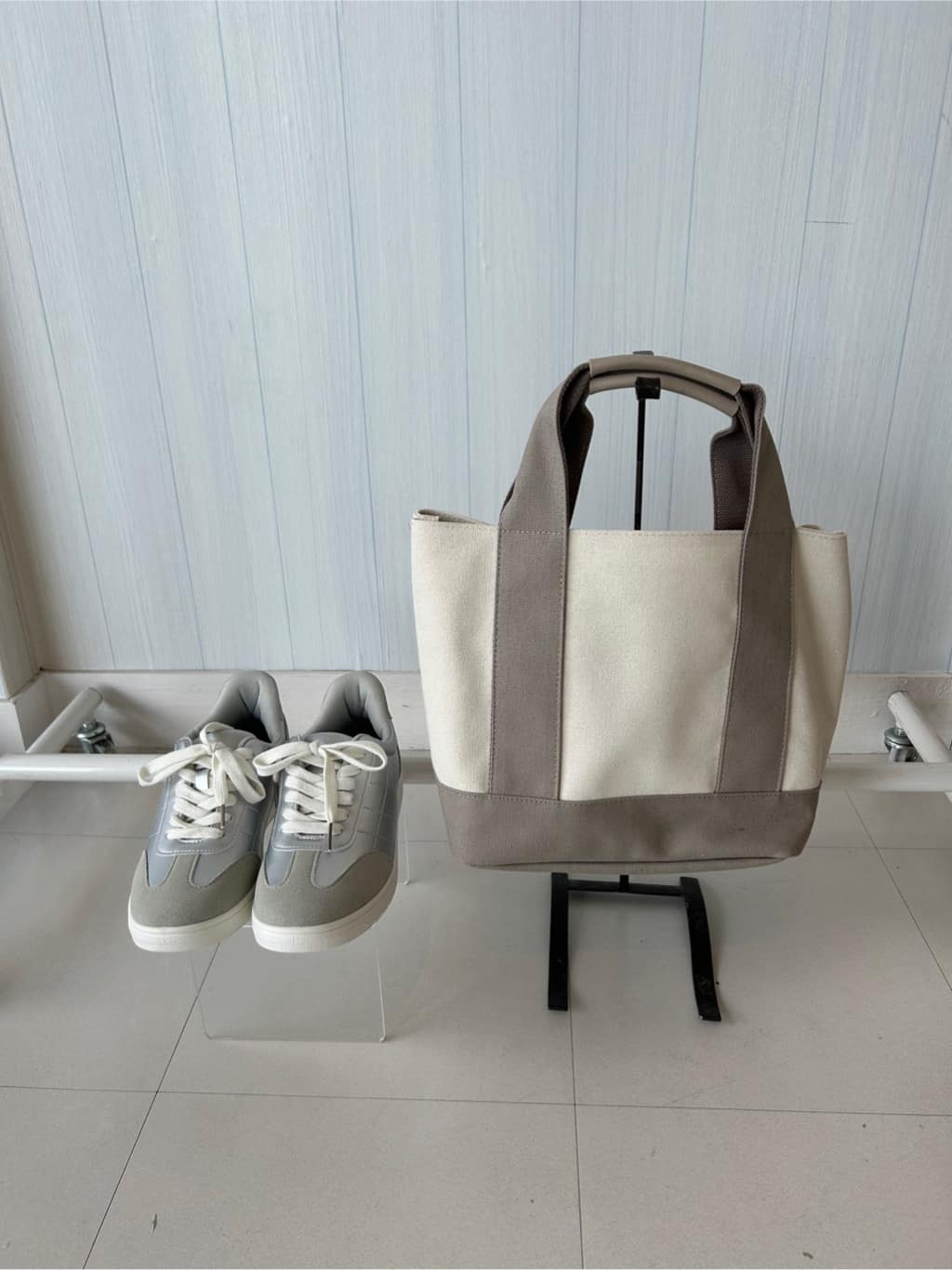 Kamyさんの「SHOO･LA･RUE｜【SHOO・LA・RUE DENIM/SS-LL】程よい厚みの ストレートデニムパンツ（10.5オン」を使ったコーディネート