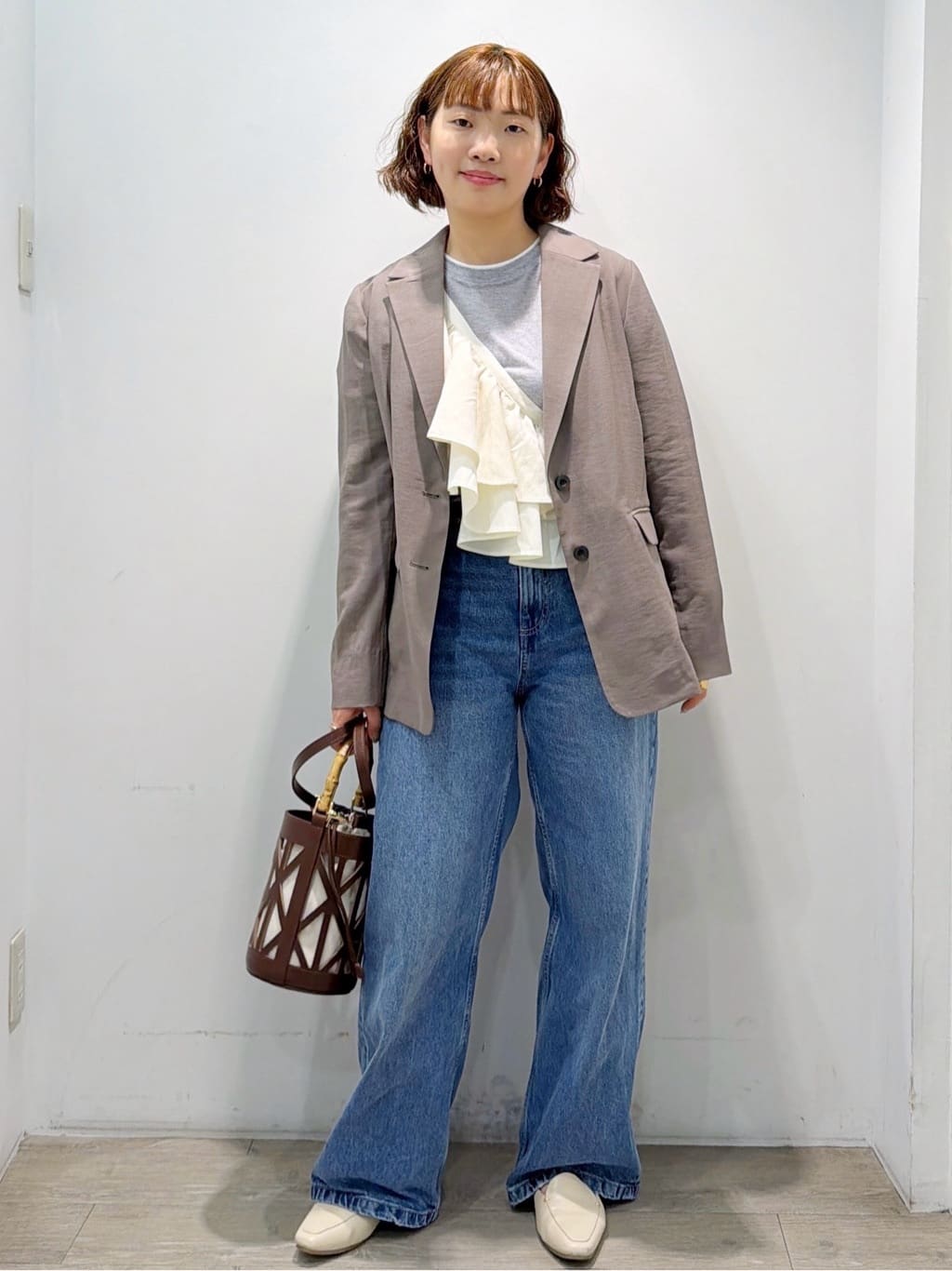 sumicaさんの「OPAQUE.CLIP｜配色レイヤードロングスリーブTシャツ【洗える】」を使ったコーディネート