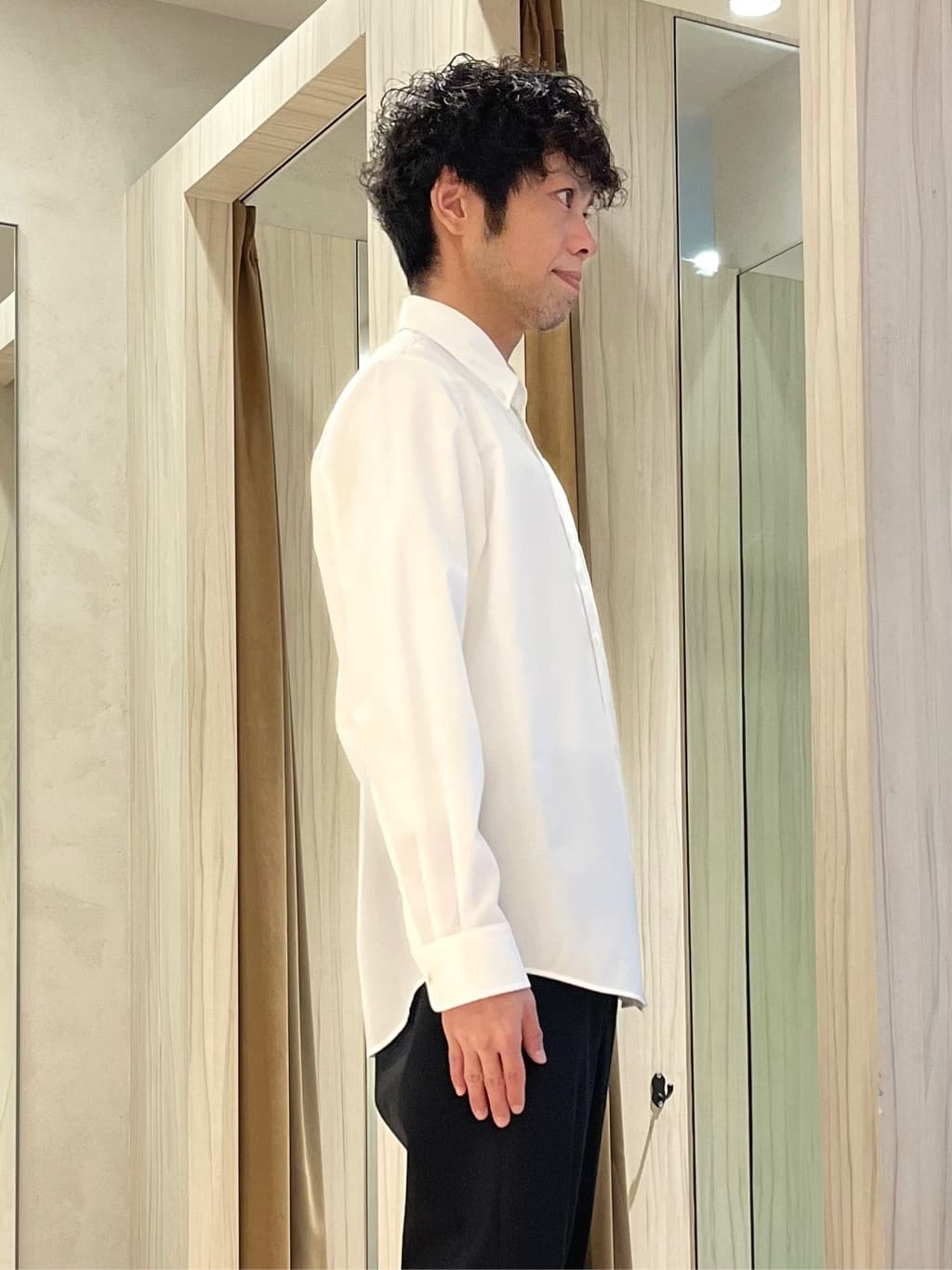 URAさんの「TAKEO KIKUCHI｜【ON／OFF兼用】CARREMANファブリック ノーカラージャケット」を使ったコーディネート