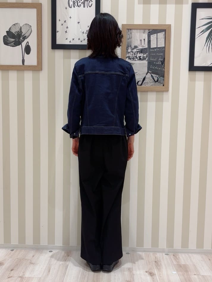たまごがにさんの「SHOO･LA･RUE｜【SHOO・LA・RUE DENIM/S-LL/高レビュー】大人のための ノーカラーデニムジャケット」を使ったコーディネート