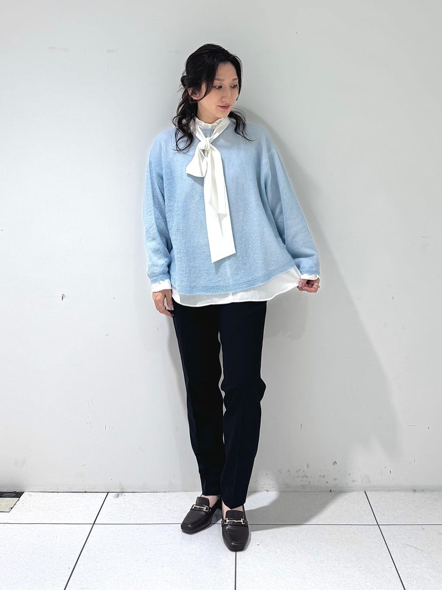 そんさんの「INDIVI｜【キッドモヘヤ素材】ラウンドヘムニット」を使ったコーディネート