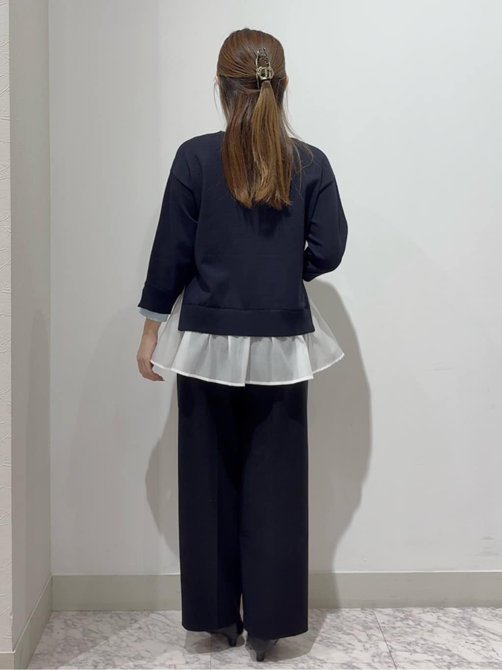 しかっちさんの「grove｜【ひんやり/洗濯機OK】きれい見えと快適さを両立する　春夏対応ワイドパンツ」を使ったコーディネート