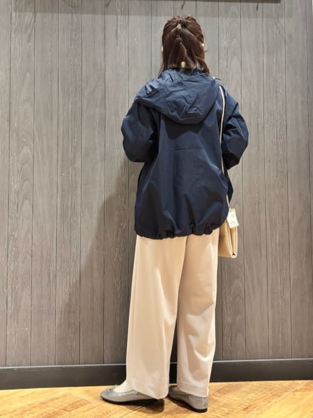 meiさんの「SHOO･LA･RUE｜【洗濯機可/S-LL/アンサンブル可】すっきりと好印象 配色クルーネックニット」を使ったコーディネート