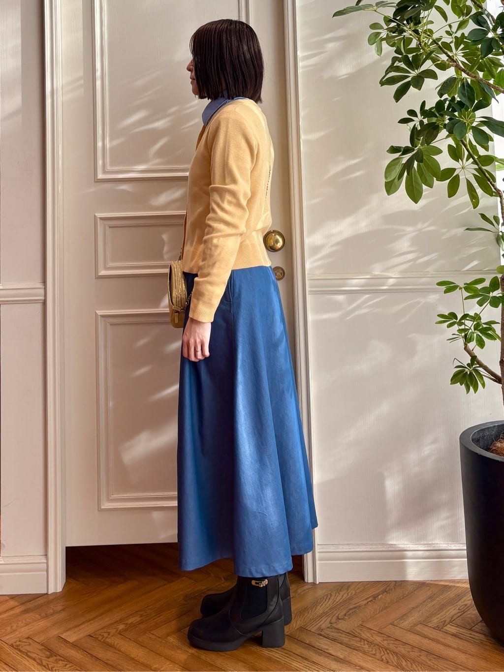 nakaoさんの「DRESSTERIOR｜【接触冷感/吸水速乾】クールタッチ デニムライク タックスカート」を使ったコーディネート