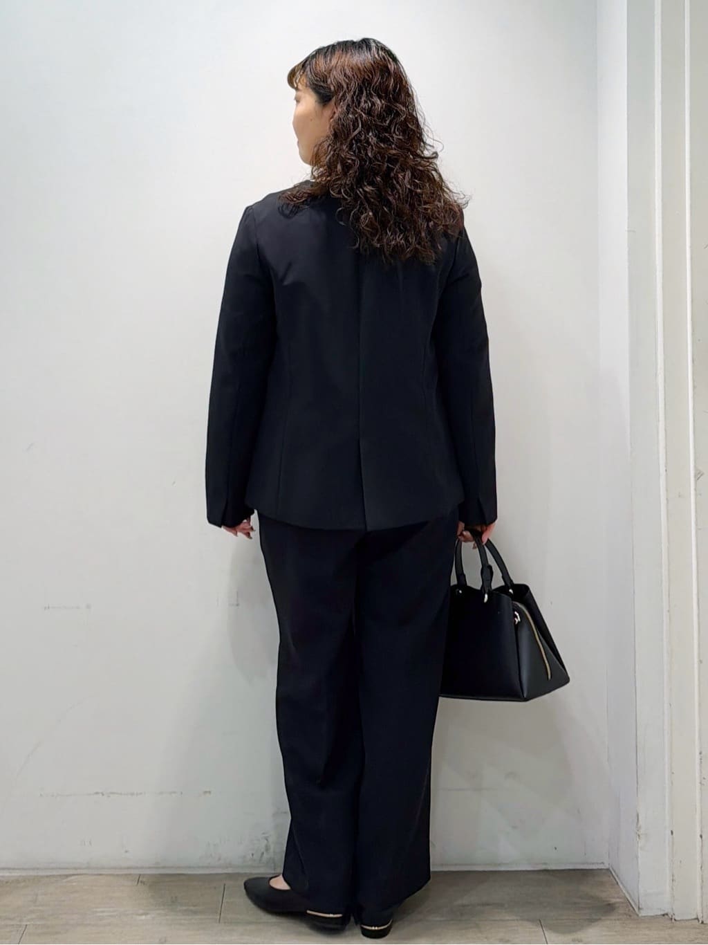 sumicaさんの「OPAQUE.CLIP｜《通勤対応》レースブラウス【洗濯機OK】」を使ったコーディネート