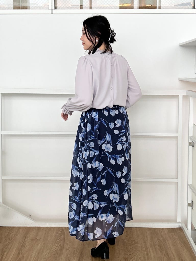 shinoさんの「Couture brooch｜【2WAY・ハレの日・通勤】エンブロレースブラウス」を使ったコーディネート