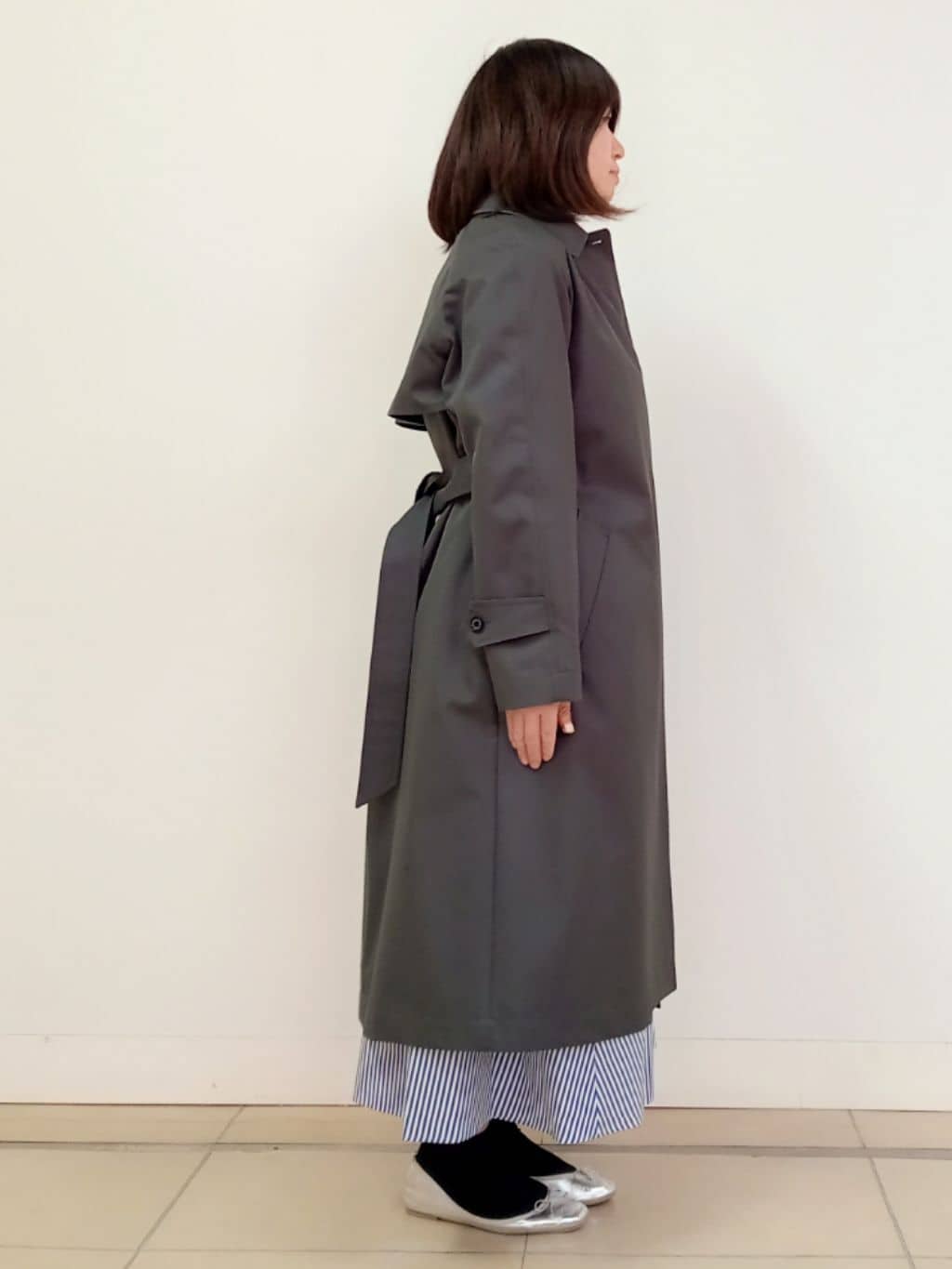 emiさんの「DRESSTERIOR｜【ウォッシャブル/美シルエット】ライト トレンチコート」を使ったコーディネート