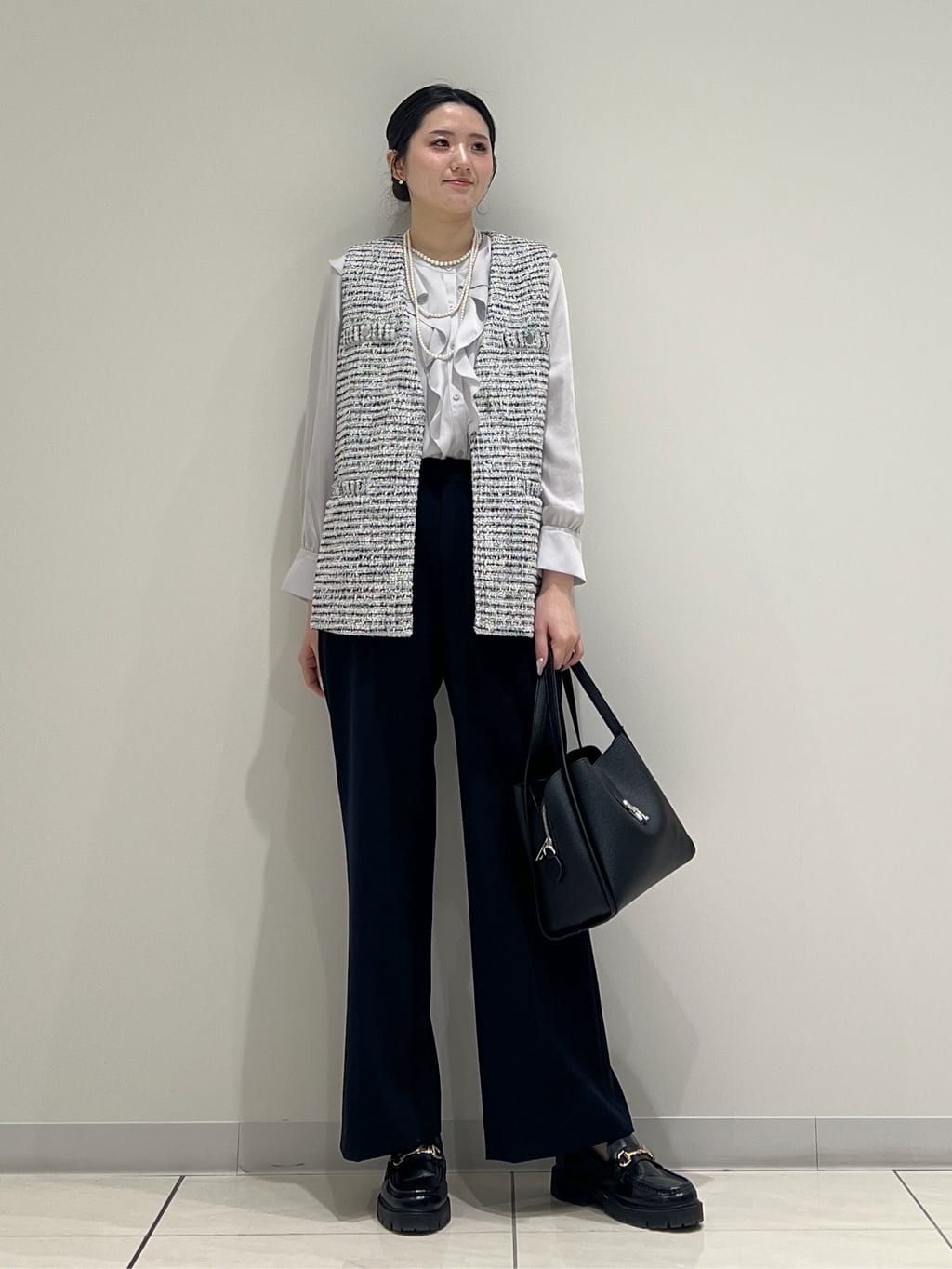 T.Kさんの「INDIVI｜【通勤スーツ／洗える】ストレッチワイドパンツ」を使ったコーディネート