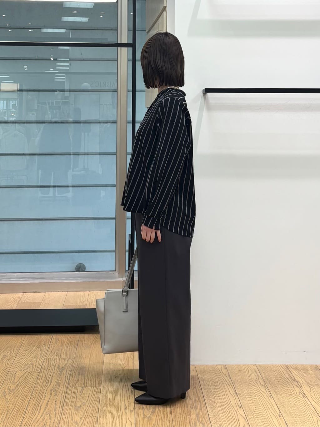 asamiさんの「INDIVI｜【洗える／着心地楽ちん】ブラウス風ストライプカットソートップス」を使ったコーディネート