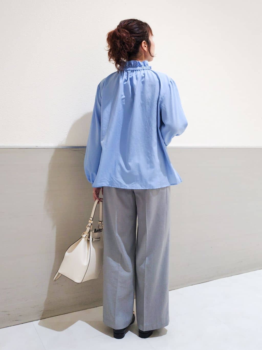 maruさんの「THE SHOP TK｜【通勤にもカジュアルにも】CAVIAN ジレ/セットアップ可」を使ったコーディネート