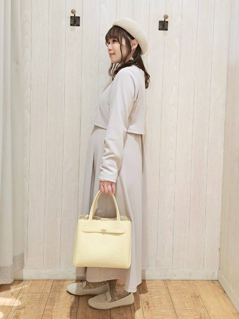 SAKIさんの「SHOO･LA･RUE｜【セットアップ可/S-LL/なめらかタッチ】大人のきれいめスタイルに ノーカラージップブルゾン」を使ったコーディネート