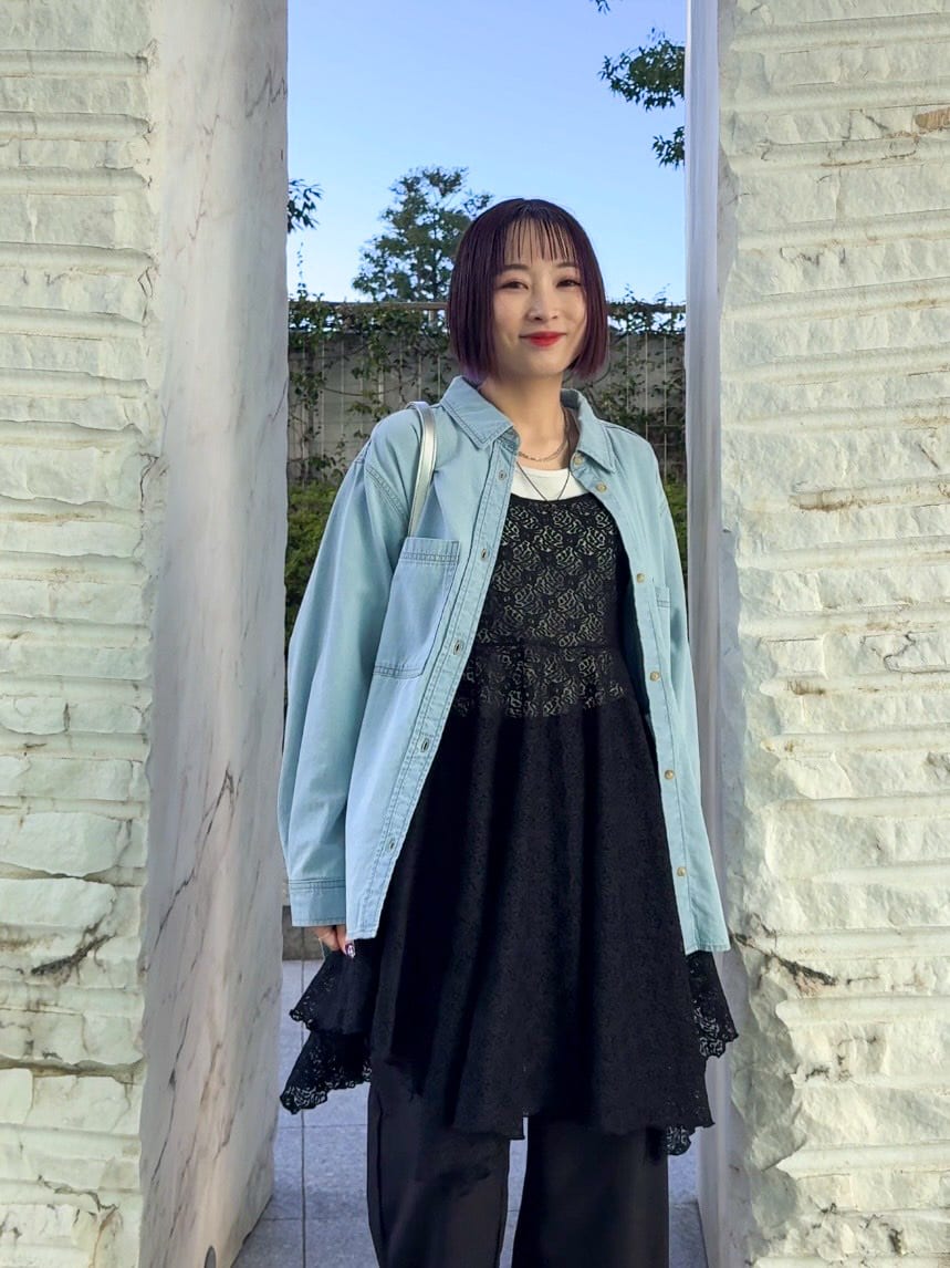 𝐜𝐡𝐢𝐤𝐚さんの「SHOO･LA･RUE｜【前後2WAYネック】レイヤードスタイルにおすすめ レースキャミチュニック」を使ったコーディネート