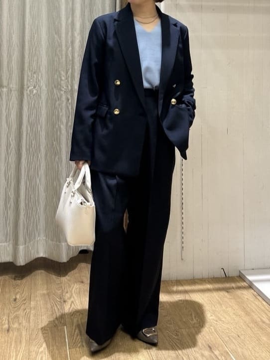 ga_riさんの「THE SHOP TK｜【通勤にもデイリーにも】CAVIAN 金ボタンダブルブレストジャケット」を使ったコーディネート