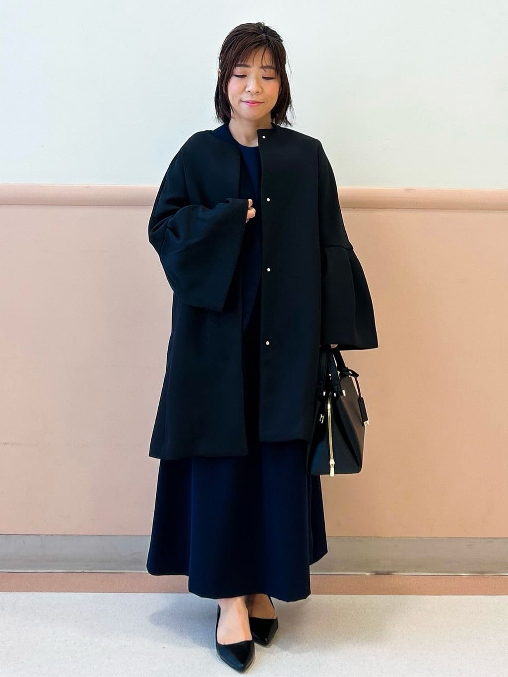 こやさんの「OPAQUE.CLIP｜《通勤／セットアップ対応》 Vネックジャケット／ダブルクロス【洗濯機OK】」を使ったコーディネート