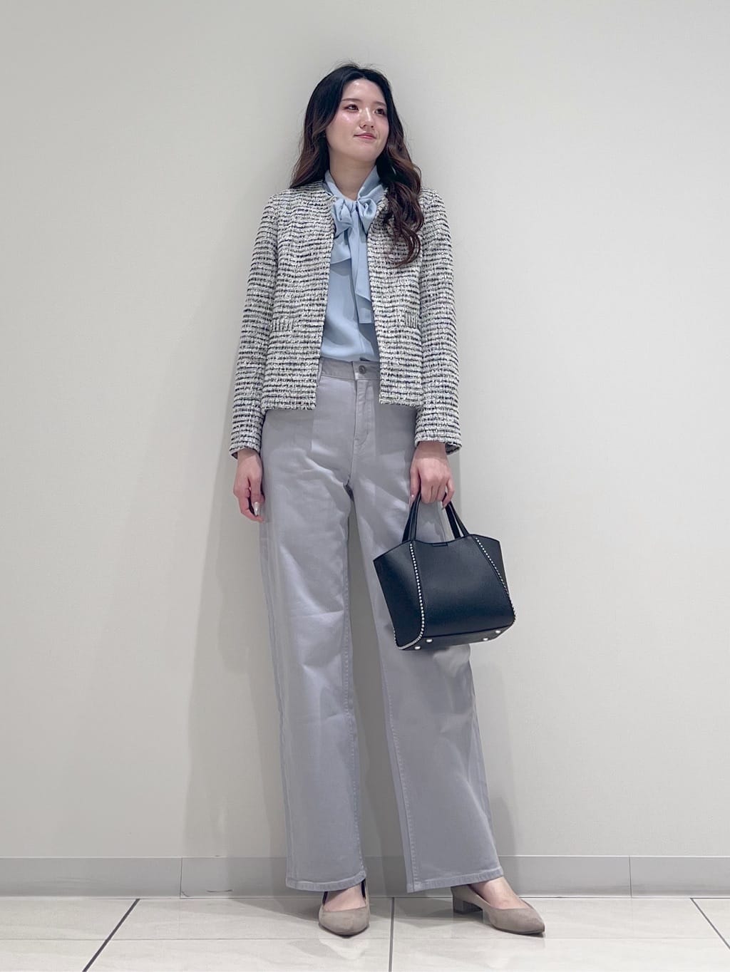 T.Kさんの「INDIVI｜【洗える】ジョーゼットボウタイブラウス」を使ったコーディネート