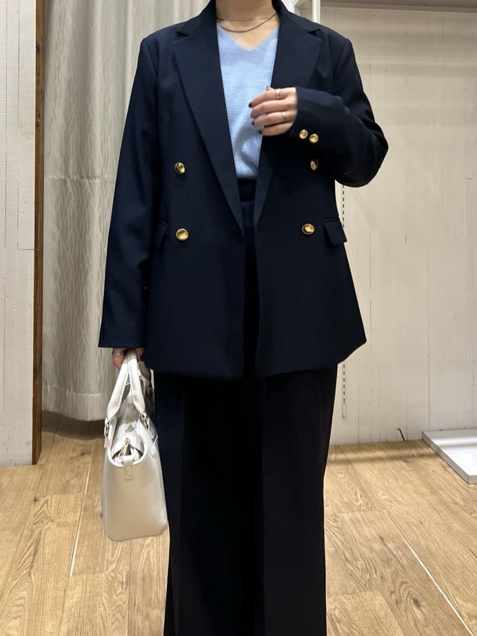 ga_riさんの「THE SHOP TK｜【通勤にもデイリーにも】CAVIAN 金ボタンダブルブレストジャケット」を使ったコーディネート