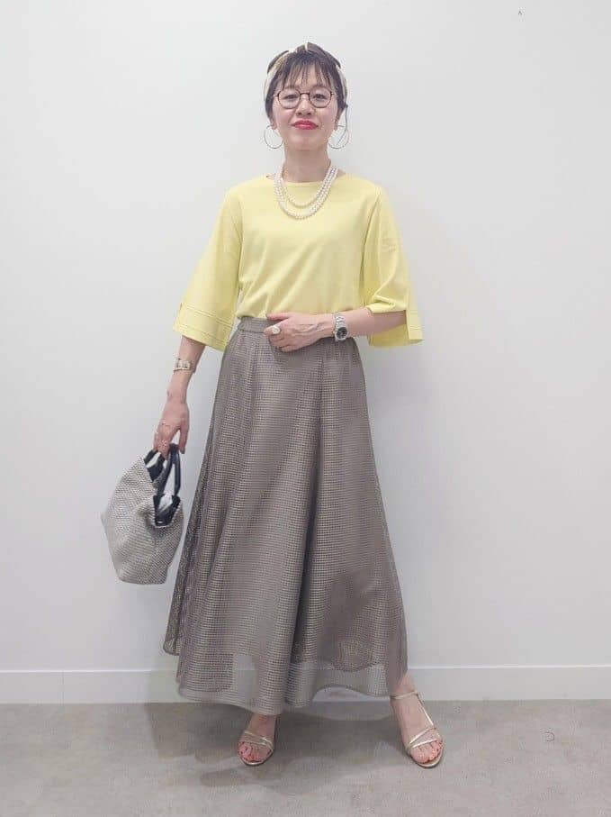 MUTSUKOさんの「UNTITLED｜【洗える/清涼感】袖スリットニットプルオーバー」を使ったコーディネート