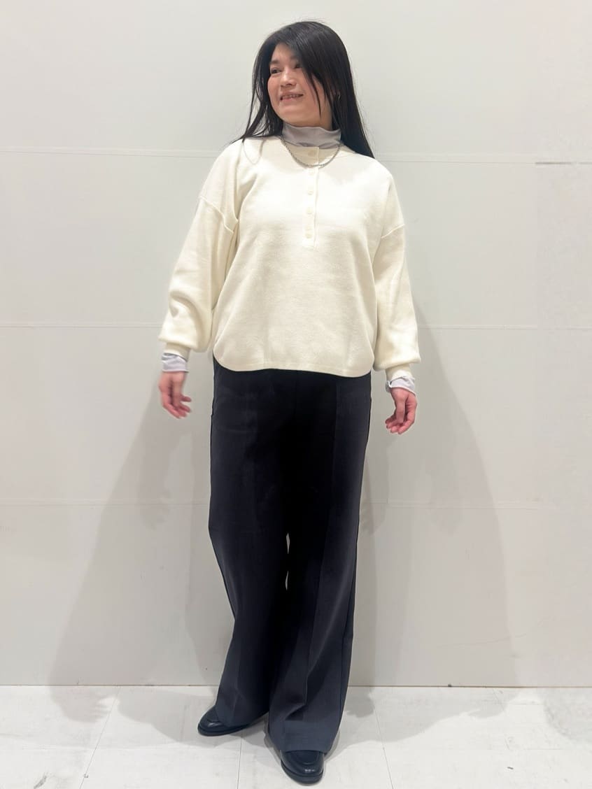 Minさんの「OPAQUE.CLIP｜ヘンリーネックニット／前後2WAY【洗濯機OK】」を使ったコーディネート