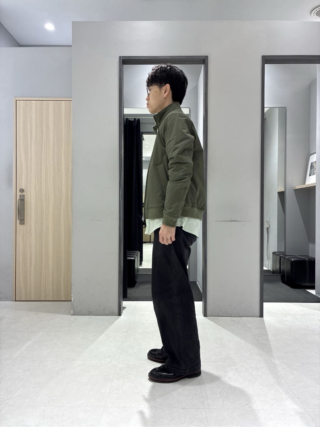 わいずみさんの「TAKEO KIKUCHI｜スタンドカラー ショート リブ ブルゾン」を使ったコーディネート