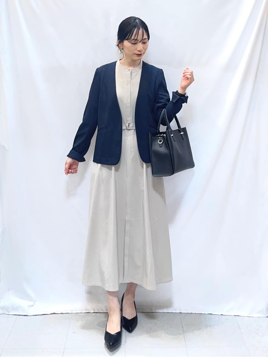 𝐇𝐢𝐫𝐨𝐦𝐢さんの「SHOO･LA･RUE｜【洗濯機可/UV/SS-3L】すっきり好印象 ノーカラージャケット」を使ったコーディネート