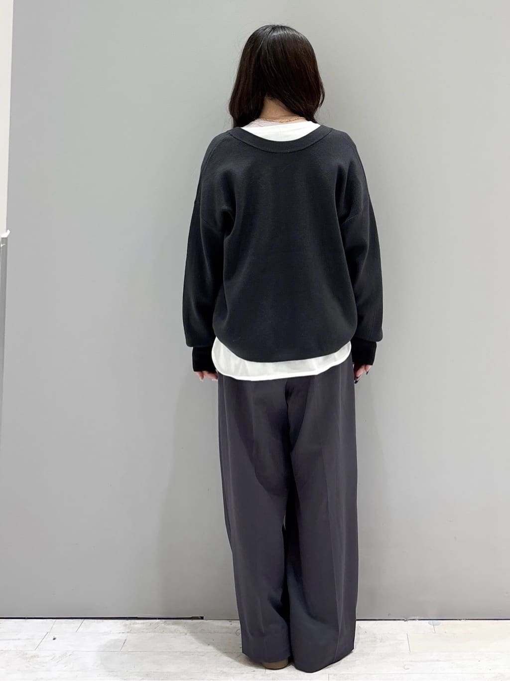 かほさんの「OPAQUE.CLIP｜ヘンリーネックニット／前後2WAY【洗濯機OK】」を使ったコーディネート