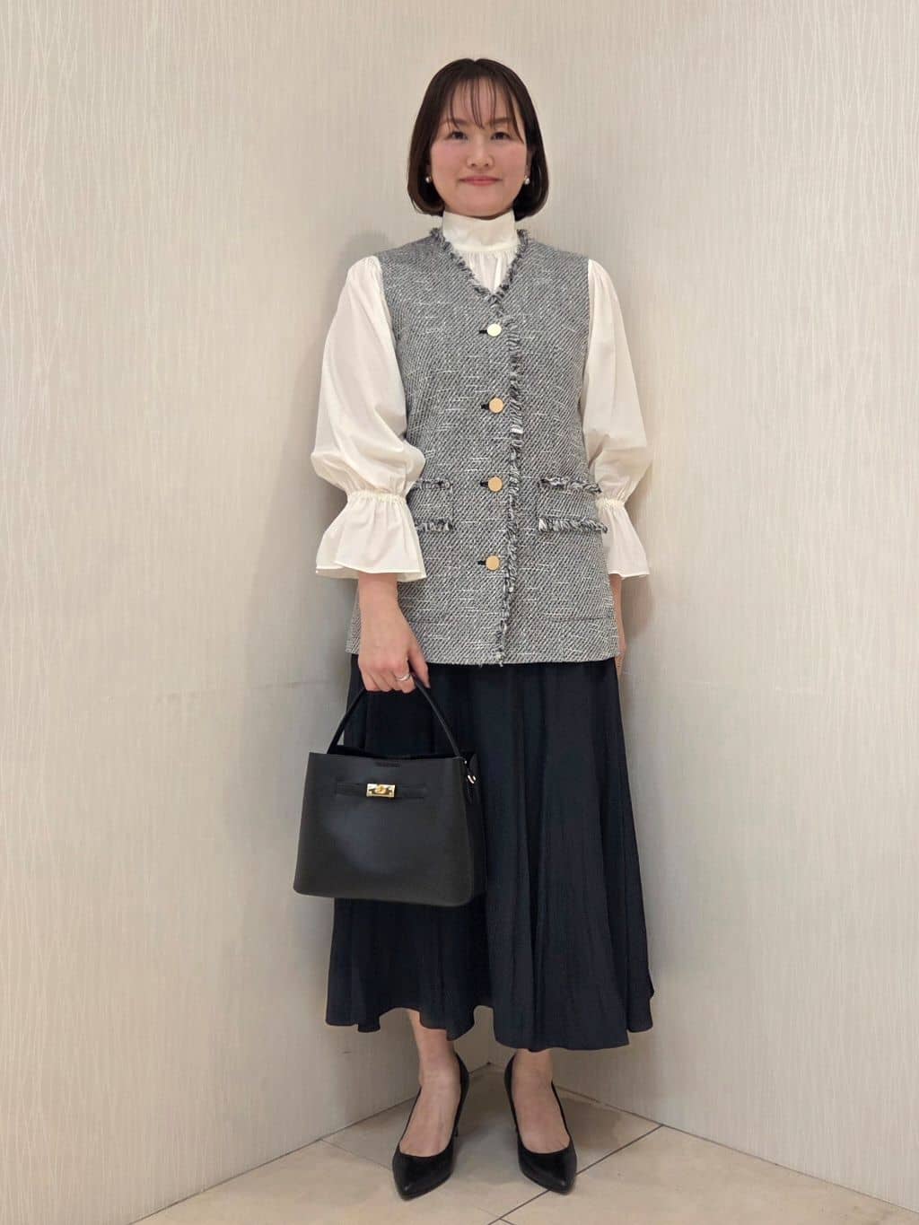 naokoさんの「UNTITLED｜【オンオフ使える】スラブツイード ジレ」を使ったコーディネート