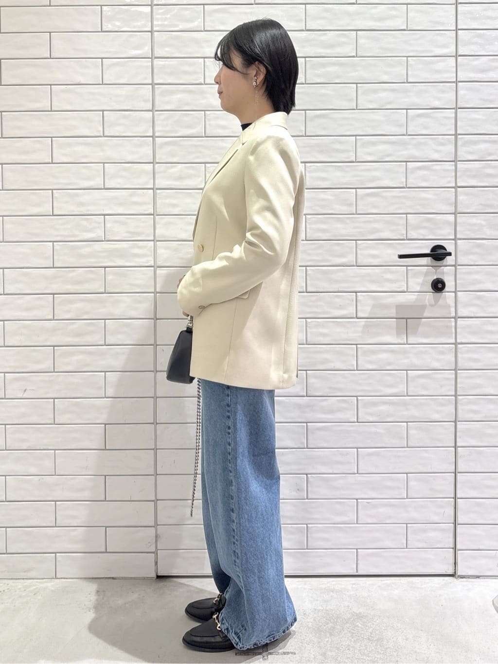 ayumiさんの「OPAQUE.CLIP｜金ボタンダブルブレストテーラードジャケット／セットアップ対応【洗える】」を使ったコーディネート