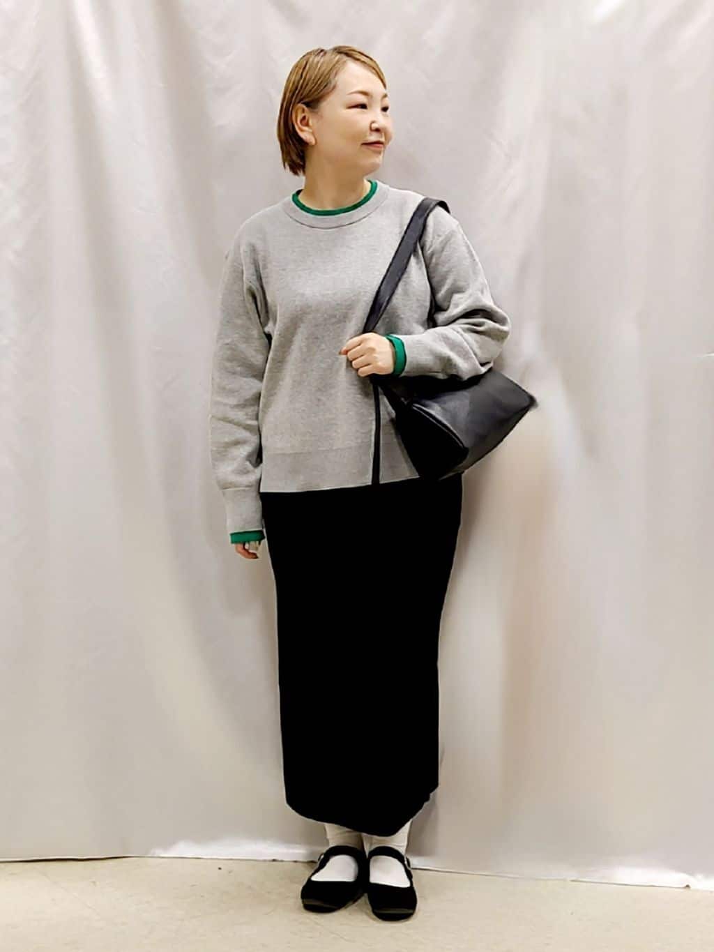 Chiiさんの「SHOO･LA･RUE｜【洗濯機可/セットアップ可/毛玉になりにくい】心地よく穿ける ニットナロースカート」を使ったコーディネート