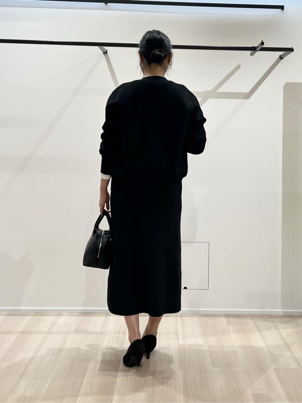 TOMOMIさんの「UNTITLED｜【コットン100/洗える】フォトロングTシャツ」を使ったコーディネート