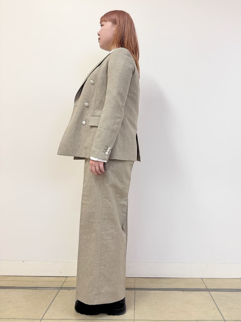 なかもとあきさんの「DRESSTERIOR｜【セットアップ可】リネンブレンドダブルブレストジャケット」を使ったコーディネート