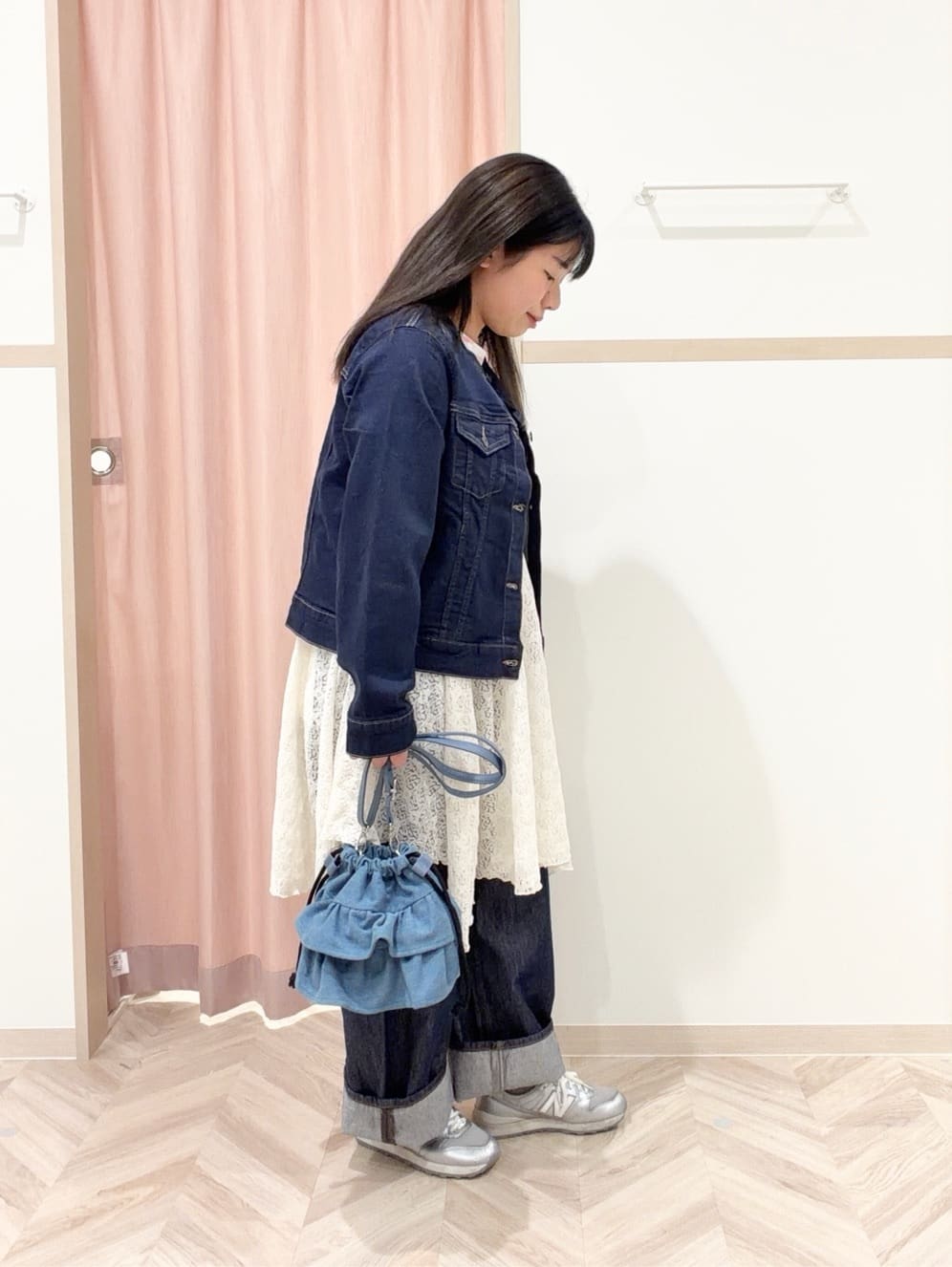 まちゃんなちゃんさんの「SHOO･LA･RUE｜【SHOO・LA・RUE DENIM/S-LL/高レビュー】大人のための ノーカラーデニムジャケット」を使ったコーディネート