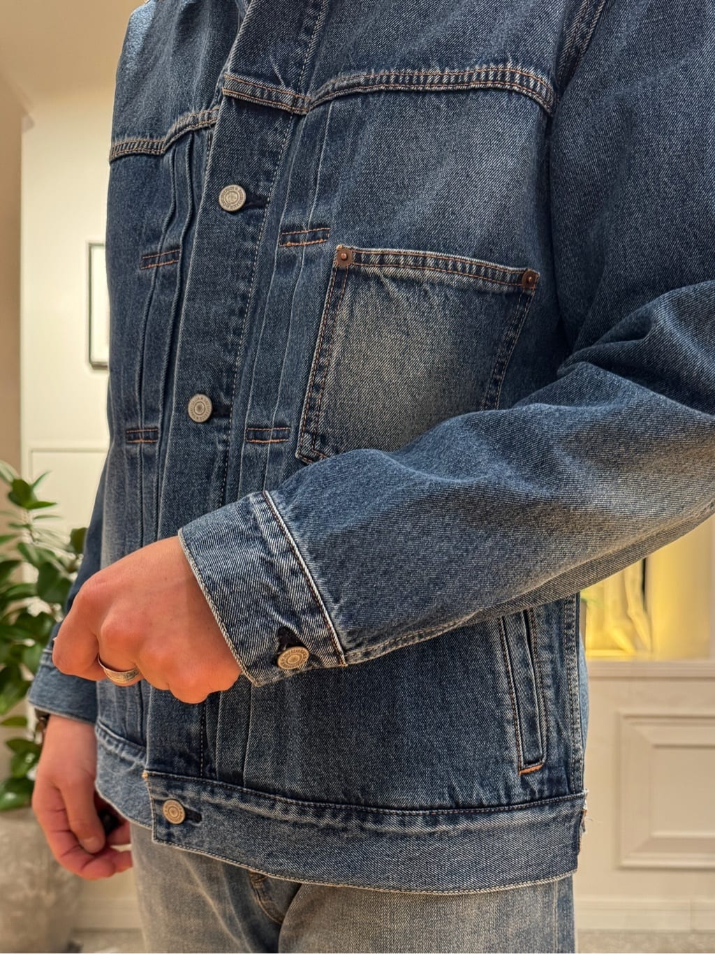 kawarataniさんの「DRESSTERIOR｜◆ファーストモデル ユーズドデニムGジャン」を使ったコーディネート