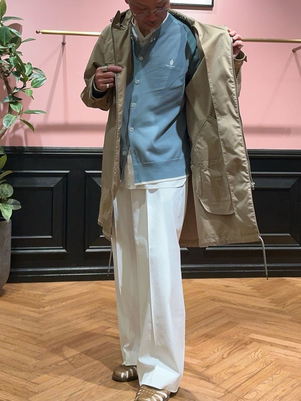torigoeさんの「DRESSTERIOR｜【撥水素材】レインプルーフ フーデッドコート」を使ったコーディネート