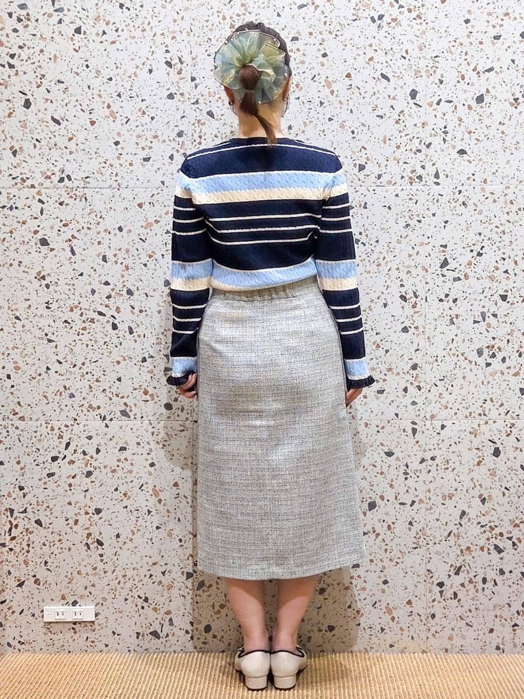なつみさんの「OPAQUE.CLIP｜ランダムボーダーケーブルニット【洗濯機OK／抗ピル】」を使ったコーディネート