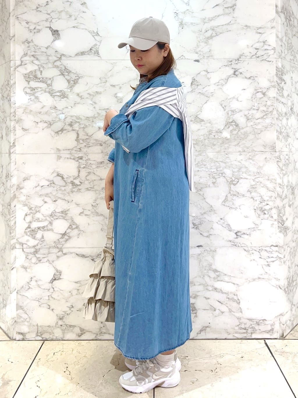 ARISAさんの「grove｜【Lee&times;grove別注】LOCO FLARE DRESS」を使ったコーディネート