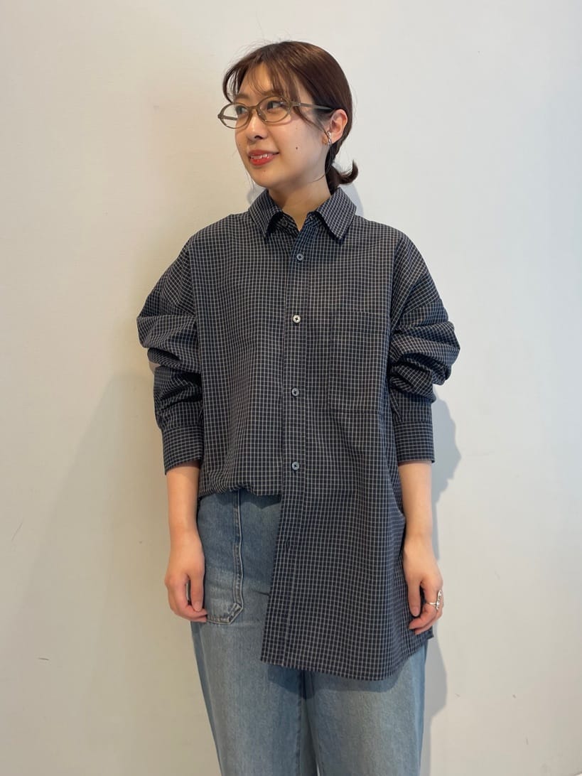 abeさんの「tk.TAKEO KIKUCHI｜シアサッカーチェックシャツ」を使ったコーディネート