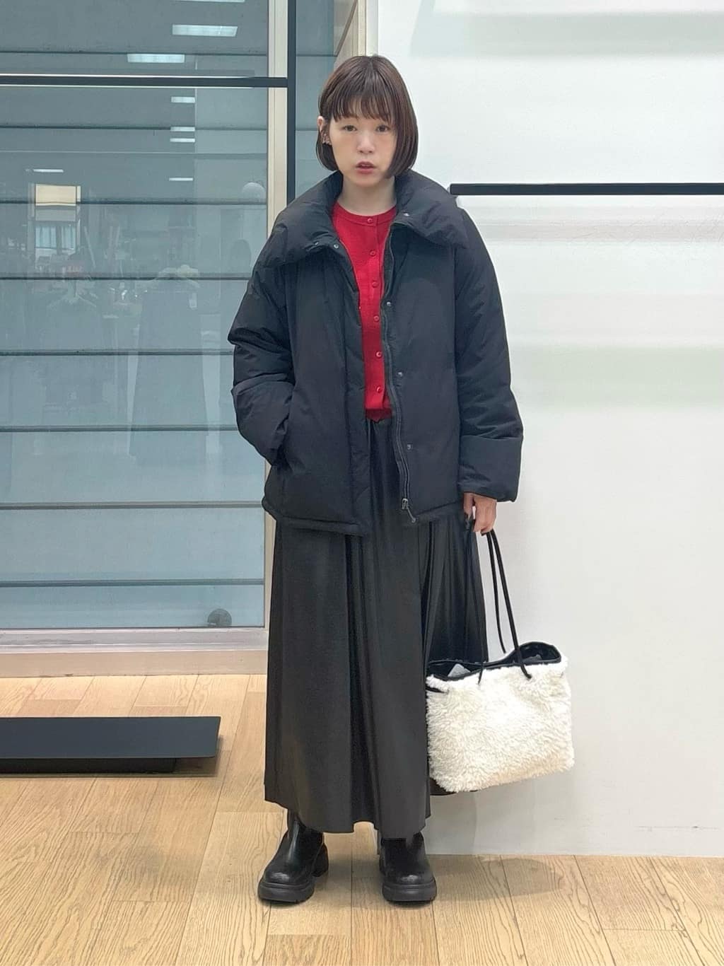asamiさんの「INDIVI｜【洗える】ハイゲージニットカーディガン」を使ったコーディネート