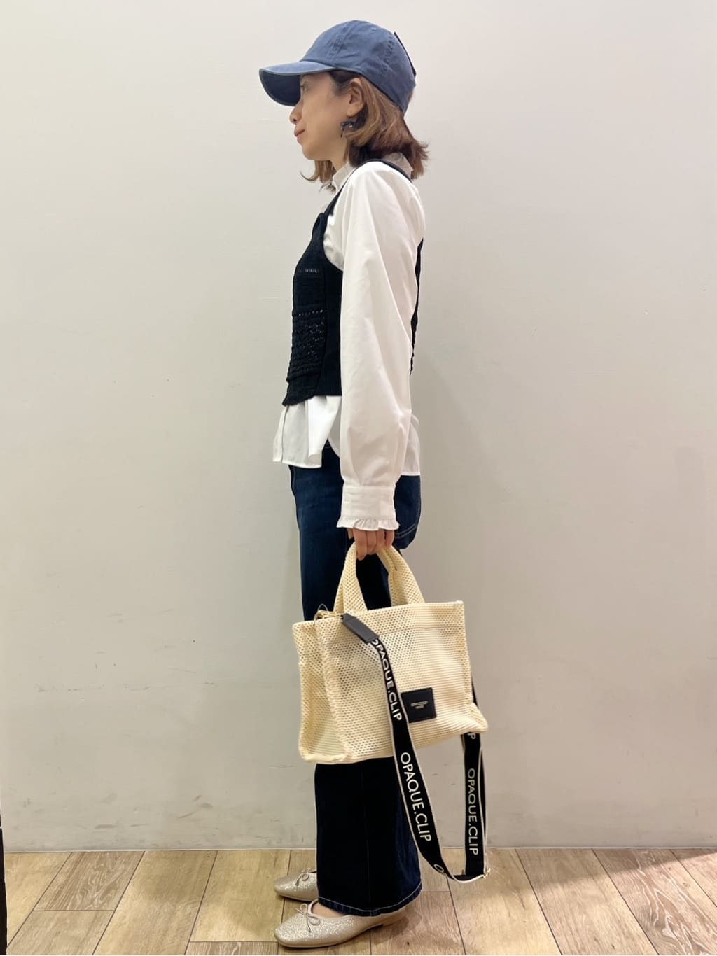 kcさんの「OPAQUE.CLIP｜フレアデニムパンツ【洗濯機OK】」を使ったコーディネート