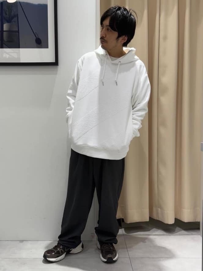 はさんの「THE SHOP TK｜【さりげない表情が、品よく映える。】ふくれジャカードパーカ」を使ったコーディネート