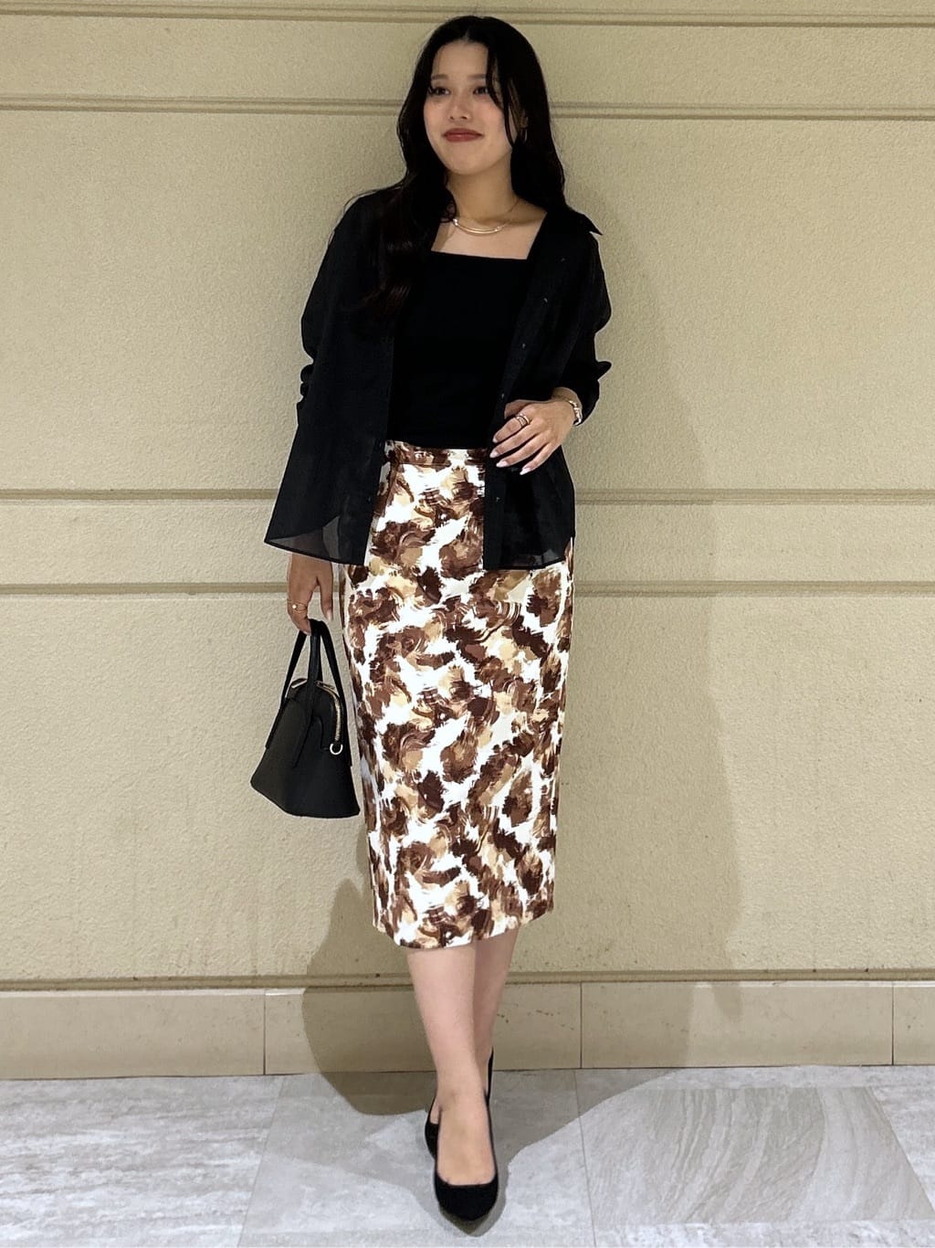 Momokaさんの「COUP DE CHANCE｜【手洗い可】シアーローンシャツ」を使ったコーディネート