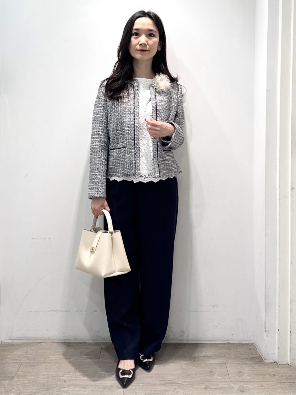 yuicciさんの「OPAQUE.CLIP｜《通勤対応》レースブラウス【洗濯機OK】」を使ったコーディネート