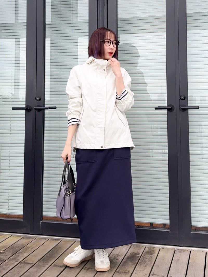 𝐜𝐡𝐢𝐤𝐚さんの「SHOO･LA･RUE｜【Lee別注／撥水】巾着ショルダーバッグ」を使ったコーディネート