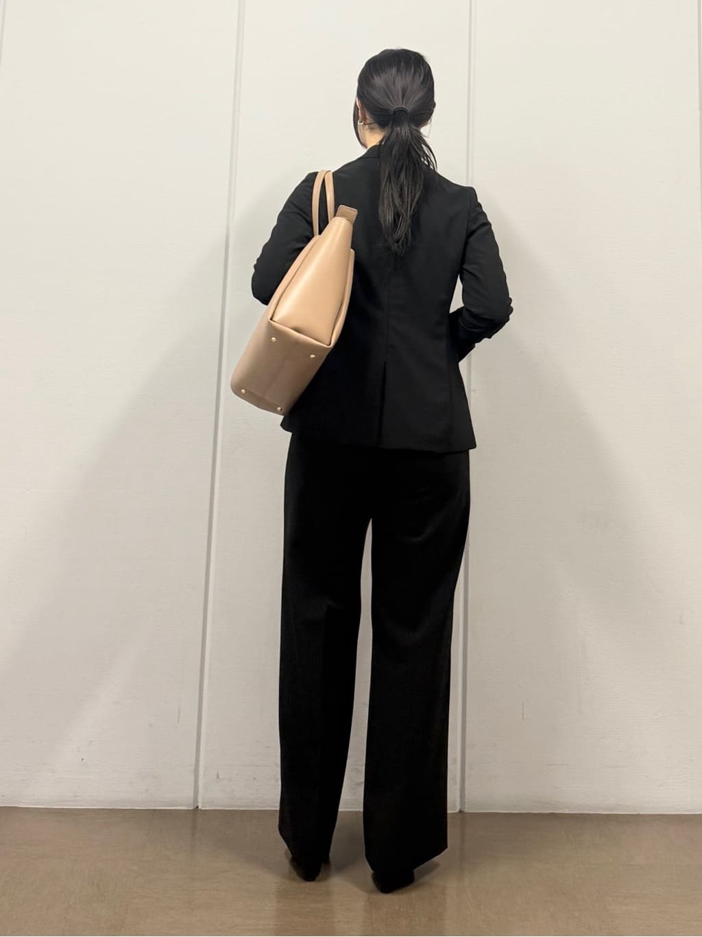 mizukiさんの「INDIVI｜【通勤スーツ／洗える】ストレッチワイドパンツ」を使ったコーディネート