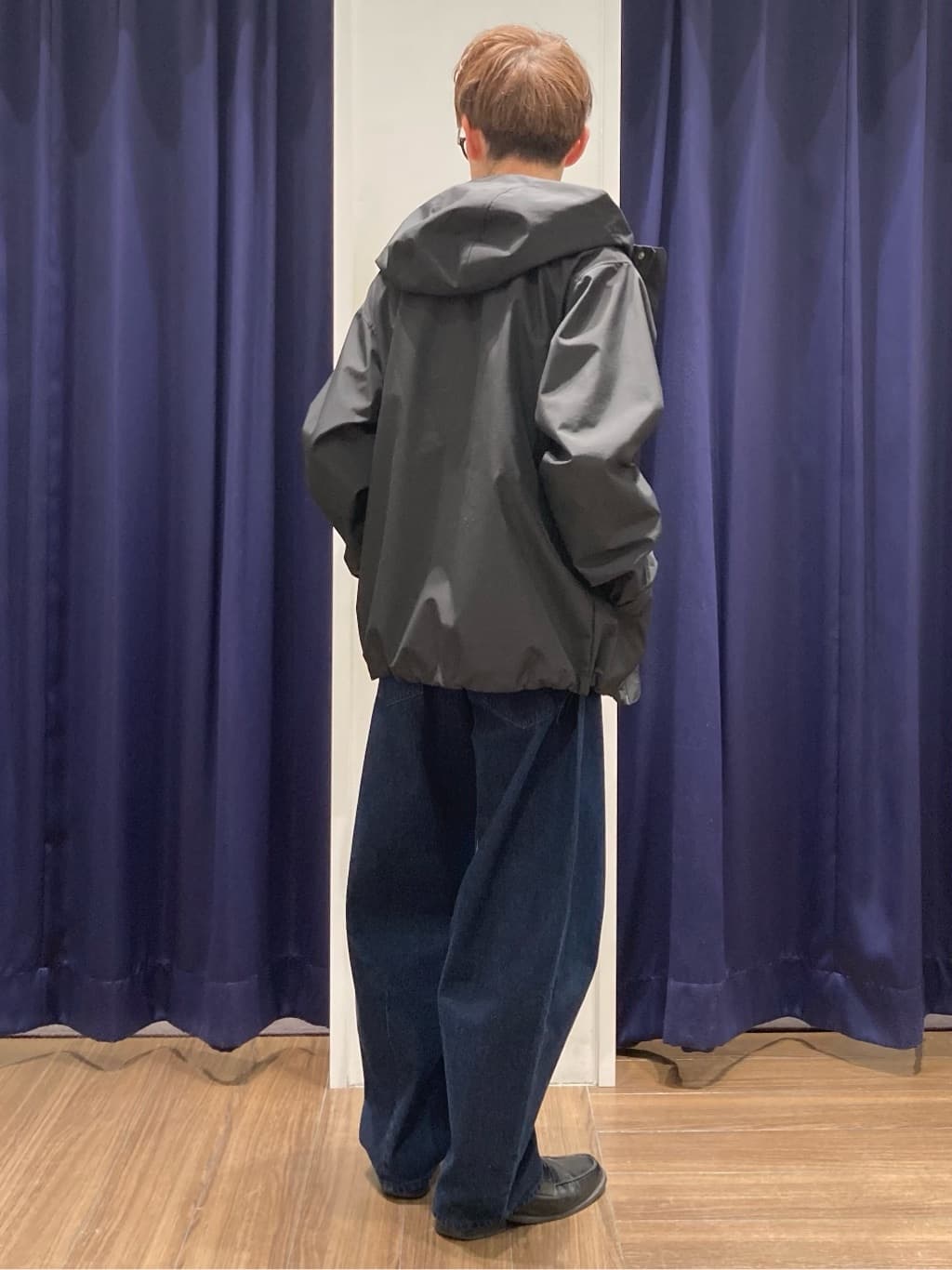 つーじーさんの「THE SHOP TK｜【季節の変わり目に最適】ナイロンマウンテンパーカ  防風/洗濯機OK」を使ったコーディネート