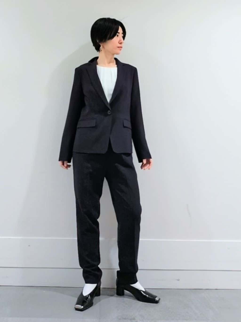 ミズタさんの「UNTITLED｜【透けにくい/ウエストイン見え】タックブラウス」を使ったコーディネート